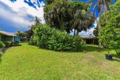 This spacious 3-bedroom, 2-bathroom home with a 2-car garage is on Heritage Ridge Golf Club in Florida - for sale on GolfHomes.com, golf home, golf lot