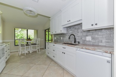 This spacious 3-bedroom, 2-bathroom home with a 2-car garage is on Heritage Ridge Golf Club in Florida - for sale on GolfHomes.com, golf home, golf lot