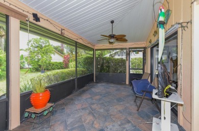This spacious 3-bedroom, 2-bathroom home with a 2-car garage is on Heritage Ridge Golf Club in Florida - for sale on GolfHomes.com, golf home, golf lot