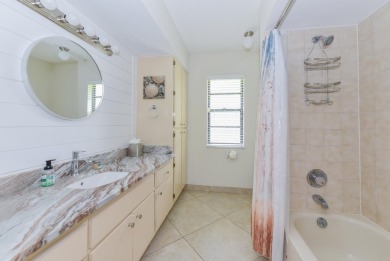 This spacious 3-bedroom, 2-bathroom home with a 2-car garage is on Heritage Ridge Golf Club in Florida - for sale on GolfHomes.com, golf home, golf lot