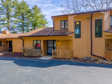 Beautiful townhome located in Mill Creek's Mountain Vistas area on Mill Creek Country Club in North Carolina - for sale on GolfHomes.com, golf home, golf lot