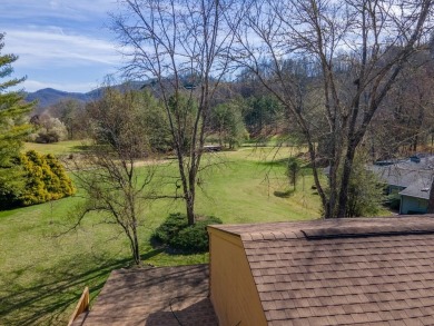 Beautiful townhome located in Mill Creek's Mountain Vistas area on Mill Creek Country Club in North Carolina - for sale on GolfHomes.com, golf home, golf lot