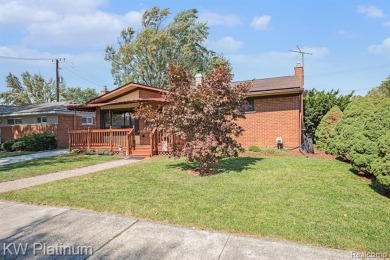 Situated at the end of a quiet cul-de-sac, this well-maintained on St. Clair Shores Country Club in Michigan - for sale on GolfHomes.com, golf home, golf lot