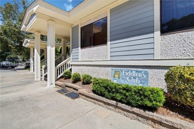 Located on the 2nd floor overlooking the Robbers Row Golf Course on Port Royal Golf and Racquet Club in South Carolina - for sale on GolfHomes.com, golf home, golf lot