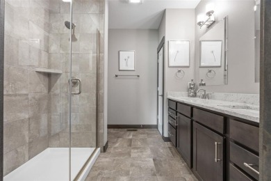 Enjoy the blend of nature and city life in this immaculate 4 on Ellis Park Golf Course in Iowa - for sale on GolfHomes.com, golf home, golf lot