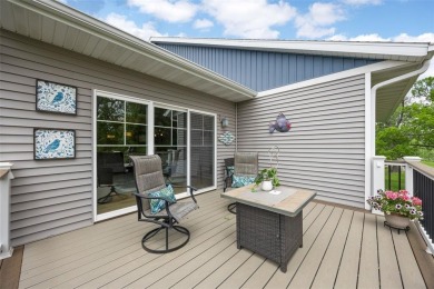 Enjoy the blend of nature and city life in this immaculate 4 on Ellis Park Golf Course in Iowa - for sale on GolfHomes.com, golf home, golf lot