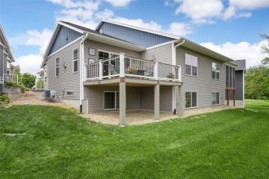 Enjoy the blend of nature and city life in this immaculate 4 on Ellis Park Golf Course in Iowa - for sale on GolfHomes.com, golf home, golf lot