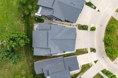 Enjoy the blend of nature and city life in this immaculate 4 on Ellis Park Golf Course in Iowa - for sale on GolfHomes.com, golf home, golf lot
