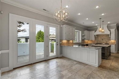 Located inside the prestigious gated Pinnacle Country Club, this on Pinnacle Country Club in Arkansas - for sale on GolfHomes.com, golf home, golf lot