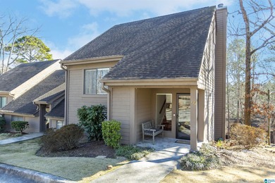 Great location in Inverness for the price. Cambrian Wood is on Inverness Country Club in Alabama - for sale on GolfHomes.com, golf home, golf lot