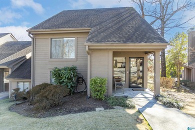 Great location in Inverness for the price. Cambrian Wood is on Inverness Country Club in Alabama - for sale on GolfHomes.com, golf home, golf lot