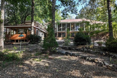 Oh, the possibilities! Enjoy this spacious home on the 14th on Balboa Golf Course in Arkansas - for sale on GolfHomes.com, golf home, golf lot