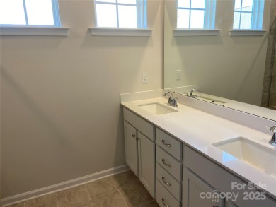 Spacious 3 Bedroom Ranch Home with 2 car garage.  Beautiful on Statesville Country Club in North Carolina - for sale on GolfHomes.com, golf home, golf lot