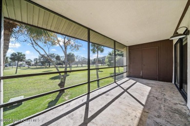 Adorable 1 bed 1.5 bath end unit with golf course views!  Both on Mallards Landing Golf Course in Florida - for sale on GolfHomes.com, golf home, golf lot