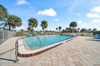 Adorable 1 bed 1.5 bath end unit with golf course views!  Both on Mallards Landing Golf Course in Florida - for sale on GolfHomes.com, golf home, golf lot