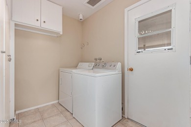 PRICED TO SELL! BEAUTIFUL 1 BEDROOM 1 BATH CONDO IN SUN CITY! on Sun City Country Club in Arizona - for sale on GolfHomes.com, golf home, golf lot
