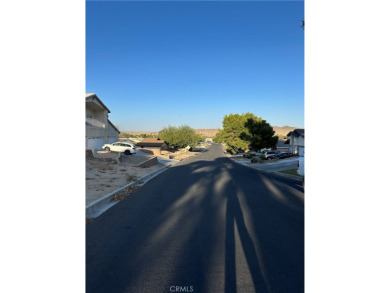 Build your dream home in the lake community of Helendale! This on Silver Lakes Golf Course in California - for sale on GolfHomes.com, golf home, golf lot