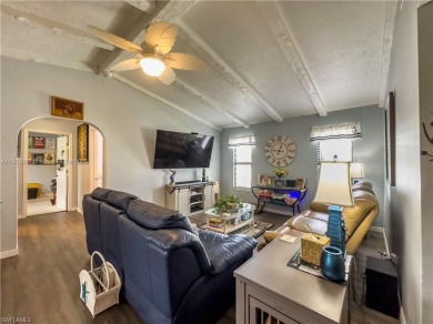 *NO Hurricane damage or flooding* Wow! NO FLOOD INSURANCE on El Rio Golf Course and Club in Florida - for sale on GolfHomes.com, golf home, golf lot