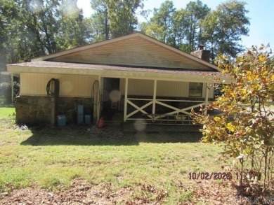 Fairfield Bay resort home offering a  New roof in 2022.  New on Mountain Ranch Golf Club in Arkansas - for sale on GolfHomes.com, golf home, golf lot