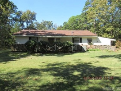 Fairfield Bay resort home offering a  New roof in 2022.  New on Mountain Ranch Golf Club in Arkansas - for sale on GolfHomes.com, golf home, golf lot