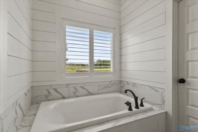 This Move-In-Ready home offers an open design perfect for both on Canebrake Golf Club in Alabama - for sale on GolfHomes.com, golf home, golf lot