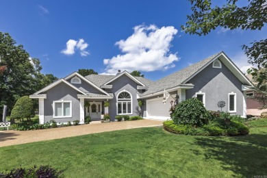 NICELY REMODELED. Awesome view of Diamante 17 green, pond and on Diamante Golf and Country Club in Arkansas - for sale on GolfHomes.com, golf home, golf lot