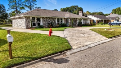 Looking for a move-in ready home? Here it is! This spacious on Millbrook Country Club in Mississippi - for sale on GolfHomes.com, golf home, golf lot