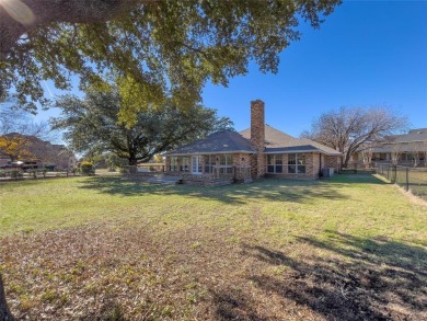 Beautiful 3 bedroom, 2.5 bath house on the 12th tee box at the on Waxahachie Country Club in Texas - for sale on GolfHomes.com, golf home, golf lot