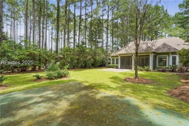 With an acceptable offer, seller to provide a $25,000 CREDIT at on Hampton Pointe Golf Course in South Carolina - for sale on GolfHomes.com, golf home, golf lot