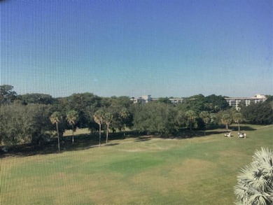 Lovely, bright and super well-maintained two bedroom two bath on Palm-Aire Country Club and Resort - The Oaks in Florida - for sale on GolfHomes.com, golf home, golf lot