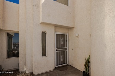 Located in a highly desired golf course complex, this on London Bridge Golf Course in Arizona - for sale on GolfHomes.com, golf home, golf lot