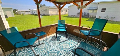 Florida fun and entertaining home with space for all your events on Zephyrhills Municipal Golf Course in Florida - for sale on GolfHomes.com, golf home, golf lot