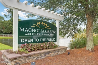 Gorgeous custom brick home on the golf course has 4 bedrooms, 3 on Magnolia Greens Golf Plantation in North Carolina - for sale on GolfHomes.com, golf home, golf lot