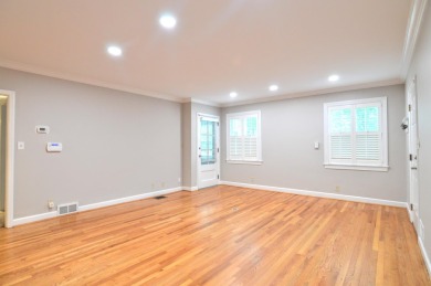 Location! Location! Easy Living Step Free/One Level Living from on Fort Mitchell Country Club in Kentucky - for sale on GolfHomes.com, golf home, golf lot