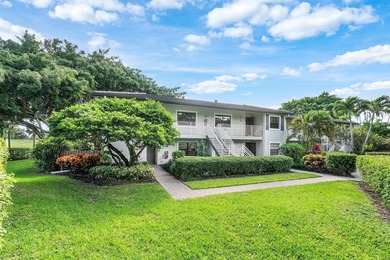 COMPLETELY RENOVATED 1ST-FLOOR CORNER 2br/2bth condo in a lush on Hunters Run Golf and Country Club in Florida - for sale on GolfHomes.com, golf home, golf lot