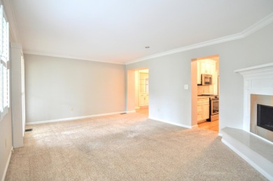 Location! Location! Easy Living Step Free/One Level Living from on Fort Mitchell Country Club in Kentucky - for sale on GolfHomes.com, golf home, golf lot
