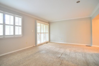 Location! Location! Easy Living Step Free/One Level Living from on Fort Mitchell Country Club in Kentucky - for sale on GolfHomes.com, golf home, golf lot