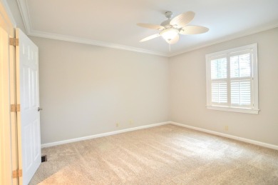 Location! Location! Easy Living Step Free/One Level Living from on Fort Mitchell Country Club in Kentucky - for sale on GolfHomes.com, golf home, golf lot