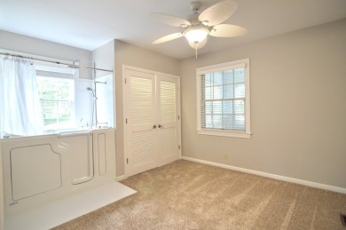 Location! Location! Easy Living Step Free/One Level Living from on Fort Mitchell Country Club in Kentucky - for sale on GolfHomes.com, golf home, golf lot
