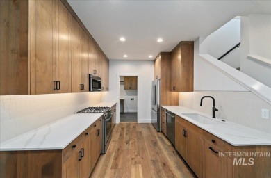 Open Saturday 12-3!  5.49% Fixed Rate available with closing on Boise Ranch Golf Course, Inc. in Idaho - for sale on GolfHomes.com, golf home, golf lot