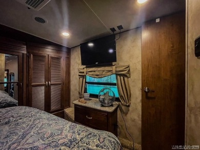 Turnkey Lake Gaston Getaway in River Ridge! Here's your chance on River Ridge Golf Club in Virginia - for sale on GolfHomes.com, golf home, golf lot