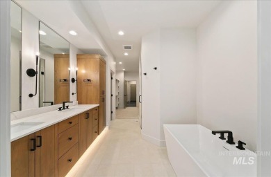 Open Saturday 12-3!  5.49% Fixed Rate available with closing on Boise Ranch Golf Course, Inc. in Idaho - for sale on GolfHomes.com, golf home, golf lot
