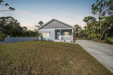 Under contract-accepting backup offers. Cute as a button!!! This on Bobcat Trail Golf Club in Florida - for sale on GolfHomes.com, golf home, golf lot