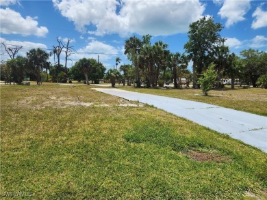 Welcome to Plantation Estates Mobile Home Park - a pet-friendly on Kelly Greens Golf and Country Club in Florida - for sale on GolfHomes.com, golf home, golf lot