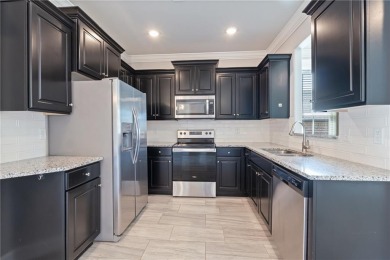 Like new 3bedroom 2 bath home on the island. Looking for a place on Holiday Island Executive Golf Course in Arkansas - for sale on GolfHomes.com, golf home, golf lot