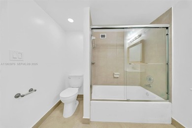 Beautifully maintained condo located in a desirable 55+ on Inverrary Country Club in Florida - for sale on GolfHomes.com, golf home, golf lot