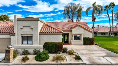 YEAR END PRICE REDUCTION, MOTIVATED SELLER. TURNKEY LIGHT AND on Palm Desert Resort Country Club in California - for sale on GolfHomes.com, golf home, golf lot