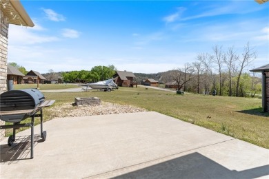 Like new 3bedroom 2 bath home on the island. Looking for a place on Holiday Island Executive Golf Course in Arkansas - for sale on GolfHomes.com, golf home, golf lot