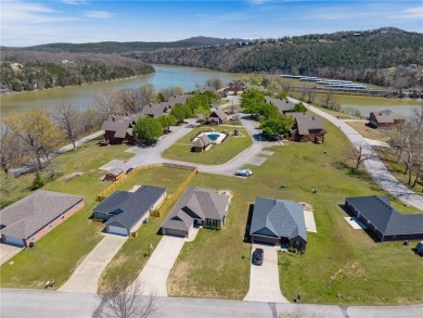 Like new 3bedroom 2 bath home on the island. Looking for a place on Holiday Island Executive Golf Course in Arkansas - for sale on GolfHomes.com, golf home, golf lot