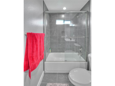 Neat and clean, you will appreciate this upgraded 2 bedroom/1 on Los Serranos Country Club in California - for sale on GolfHomes.com, golf home, golf lot